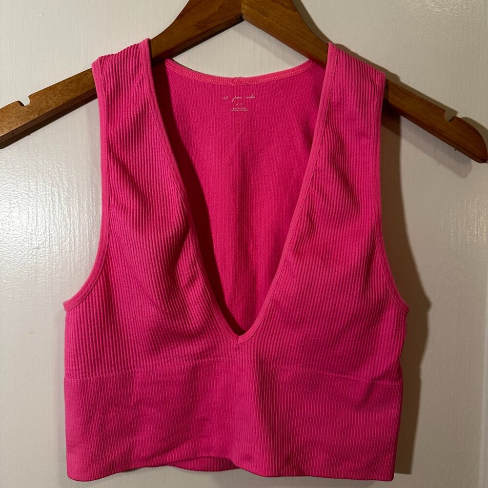 Urban Outfitters Out From Under Hailey Seamless Plunge Bra Top